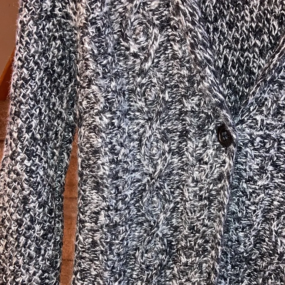 Gap Kids black and white knit cardigan sweater size large - Picture 5 of 16